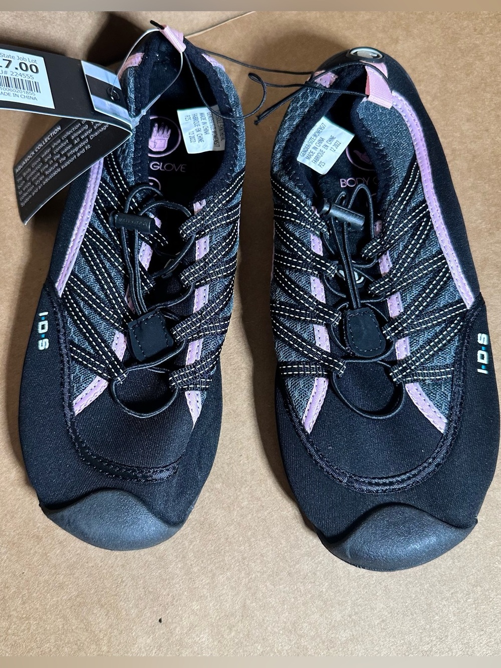 Body Glove Black and Pink Women's Water Sneakers, Size 7, New